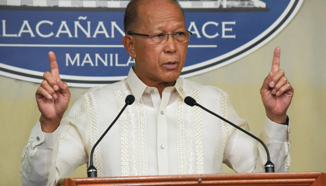 Lorenzana: Aquino ‘mismanaged’ West PH Sea dispute — Metro-Manila
