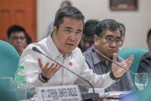 Ombudsman indicts Abaya over MRT mess
