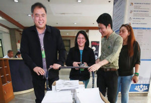 Aklan gov, 16 others face graft over Boracay neglect