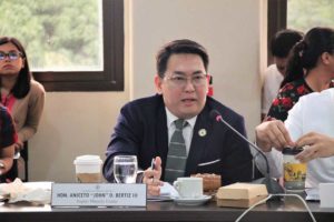 Palace: No special treatment, be like Duterte