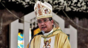 Archbishop Villegas shows Duterte tirades in a video compilation