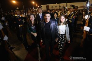 Duterte’s China trip to yield $10 billion in business deals