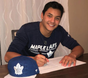 Fil-Am hockey player Nick Robertson signs NHL contract with Toronto Maple Leafs