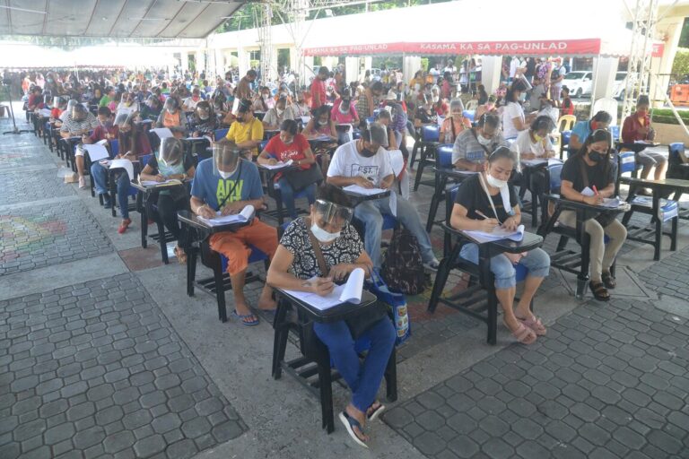 PH remains at bottom of COVID resilience ranking