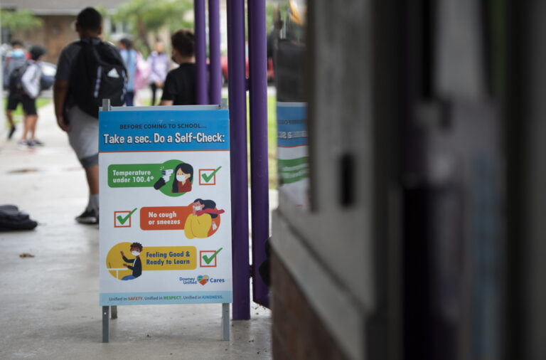 LAUSD orders mandatory COVID testing for students, staff ahead of school return