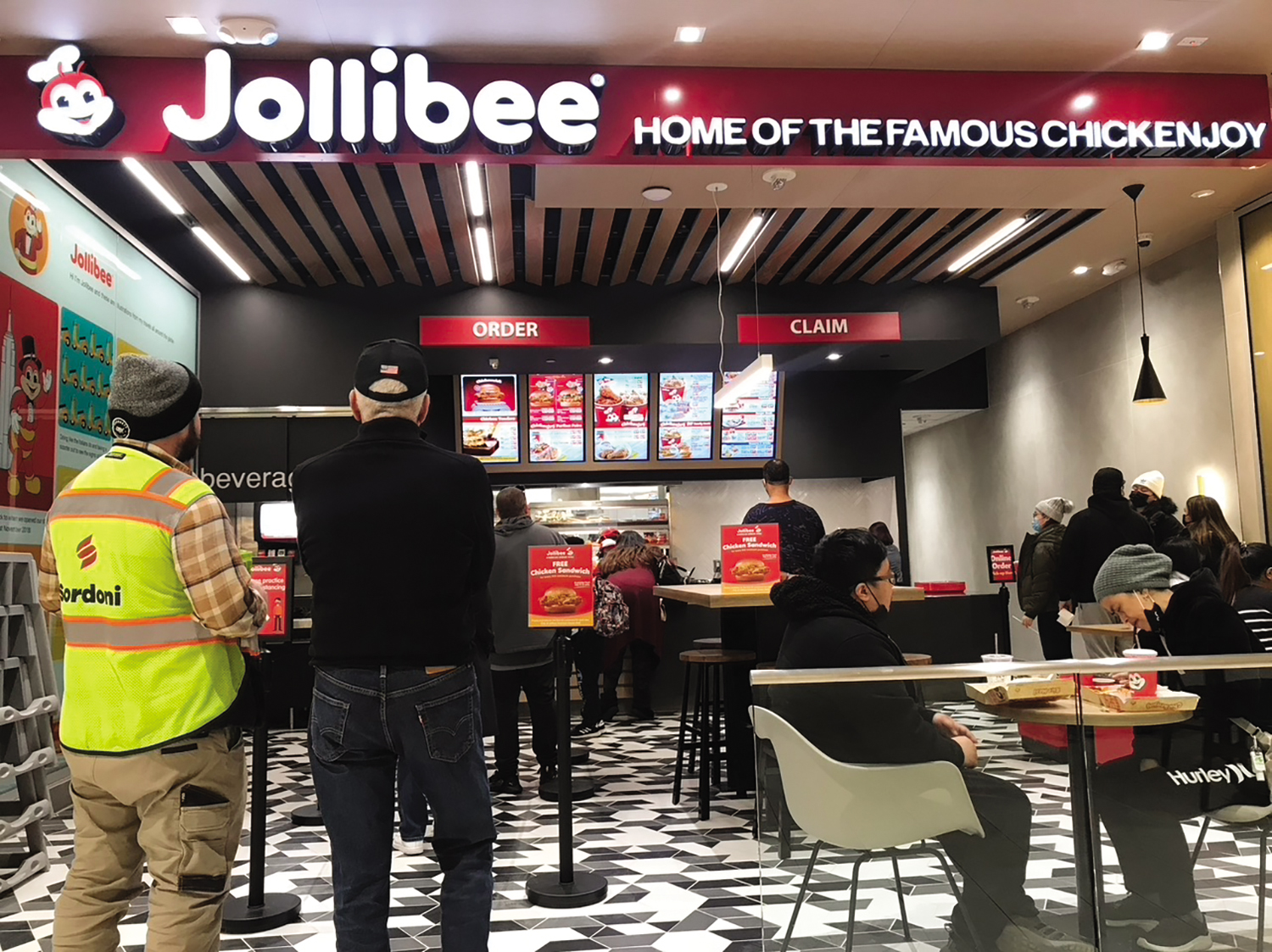 Jollibee’s rapid global expansion continues, opens at American Dream ...