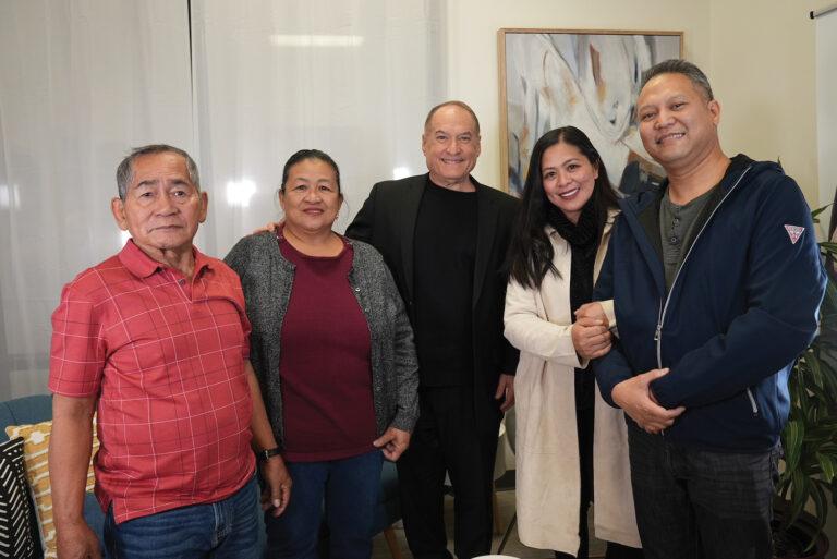Visa issued despite a criminal record, a traffic violation, and an eight-peso fine, on a brand-new episode of Citizen Pinoy